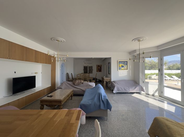 Image No.6-6 Bed Villa for sale