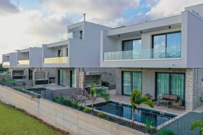 Image No.3-3 Bed Villa for sale