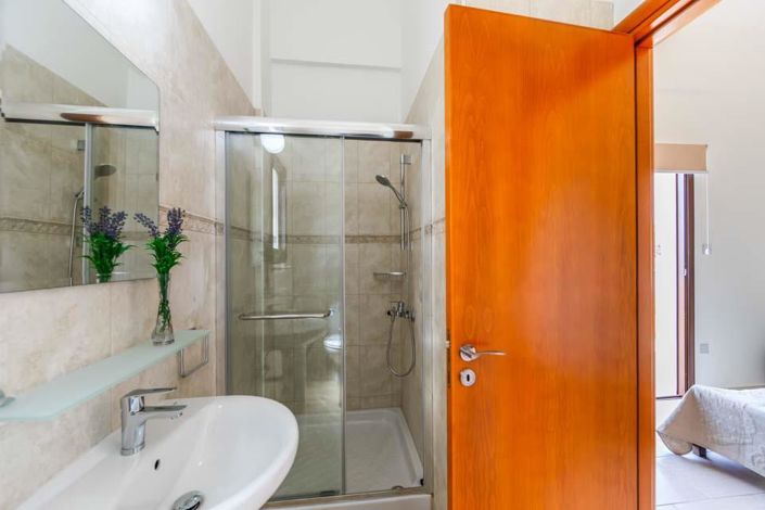 Image No.8-4 Bed Villa for sale