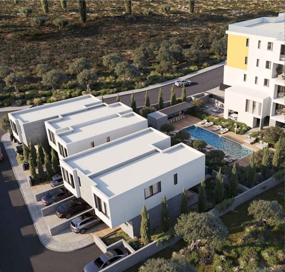 Image No.10-2 Bed Townhouse for sale