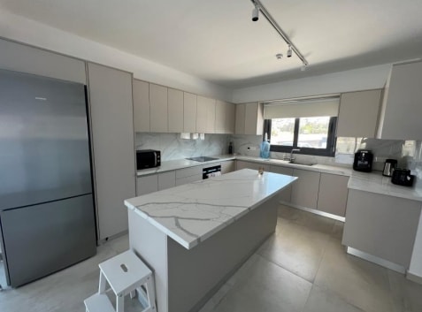 Image No.10-3 Bed Villa for sale