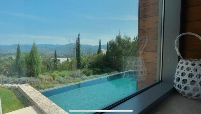 Image No.3-3 Bed Villa for sale