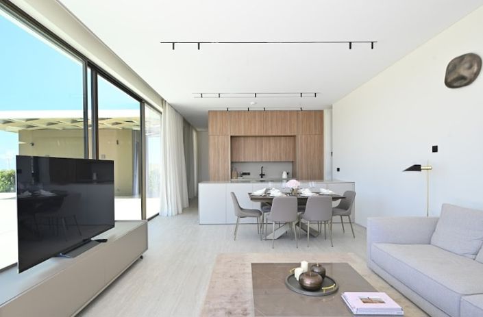 Image No.3-5 Bed Villa for sale