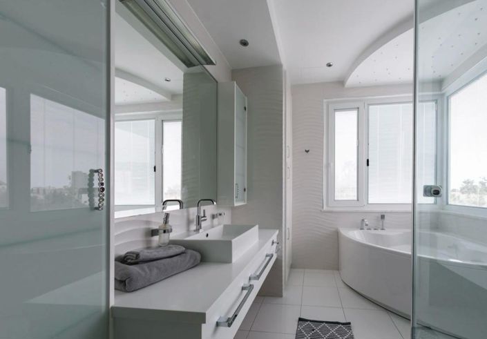 Image No.10-5 Bed Villa for sale