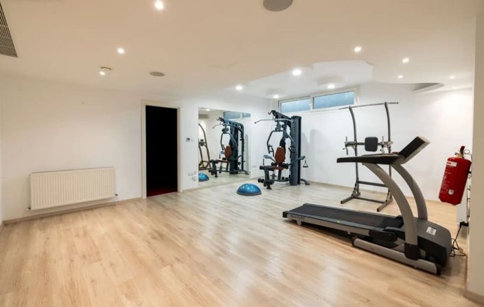 Image No.14-5 Bed Villa for sale