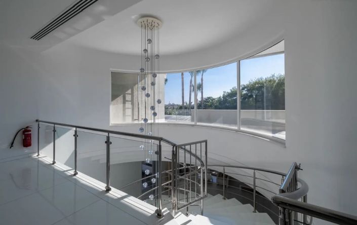 Image No.8-5 Bed Villa for sale