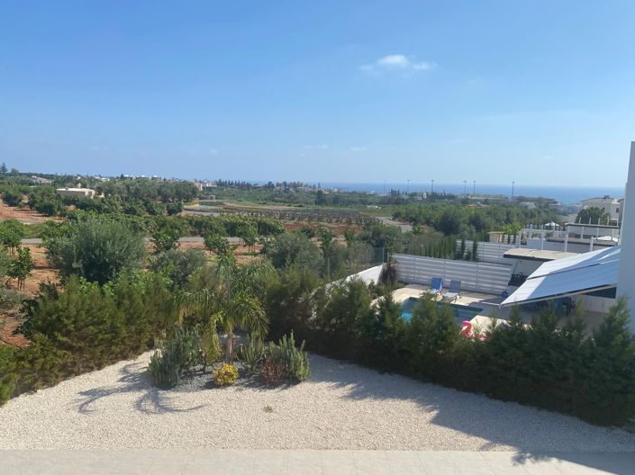 Image No.3-4 Bed Villa for sale