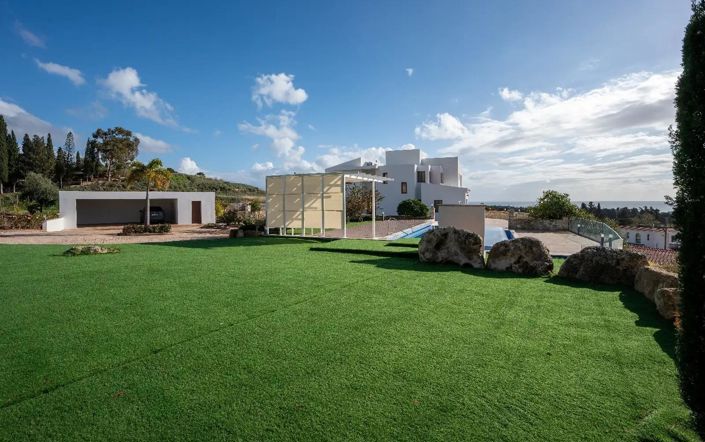 Image No.2-4 Bed Villa for sale