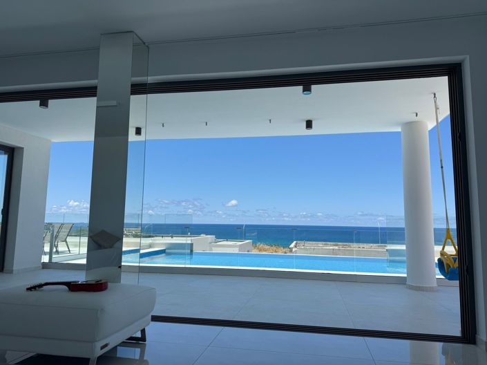 Image No.1-4 Bed Villa for sale