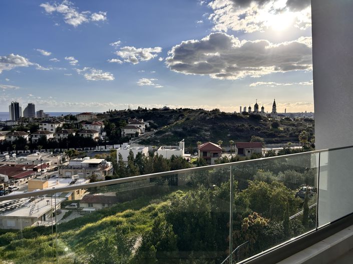 Image No.9-7 Bed Villa for sale