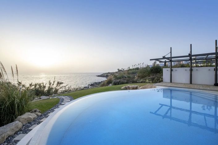 Image No.8-6 Bed Villa for sale