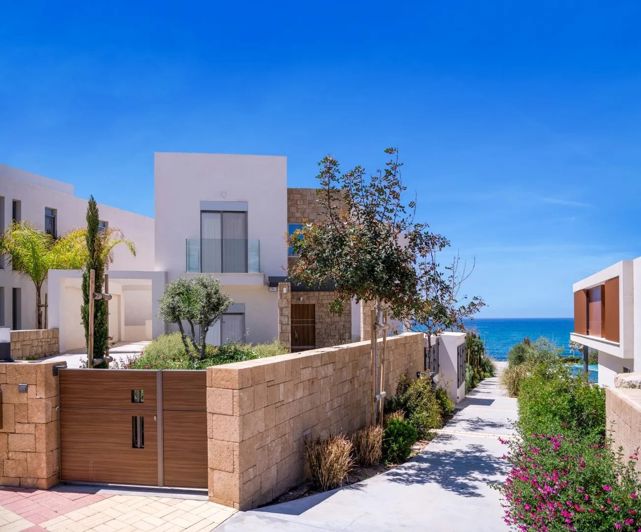 Image No.1-6 Bed Villa for sale