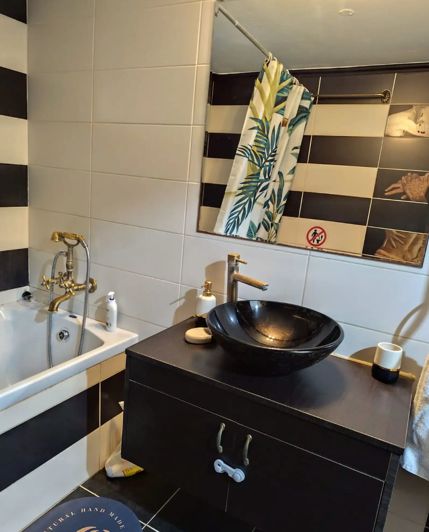 Image No.10-3 Bed Apartment for sale