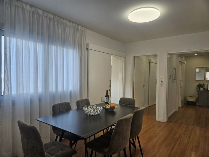 Image No.7-3 Bed Apartment for sale