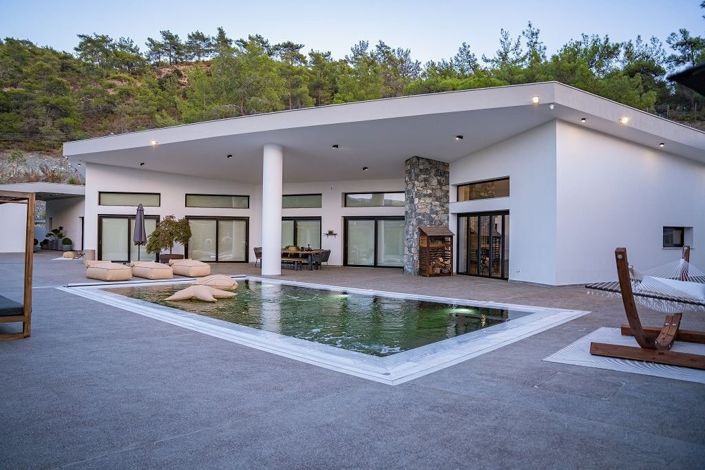 Image No.2-6 Bed Bungalow for sale