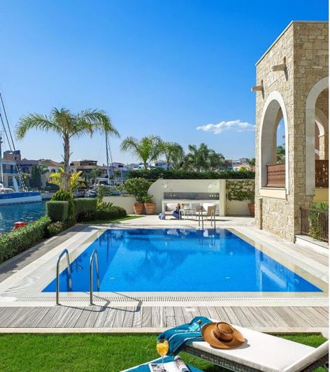 Image No.2-4 Bed Villa for sale