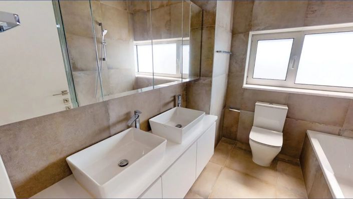 Image No.7-4 Bed Villa for sale