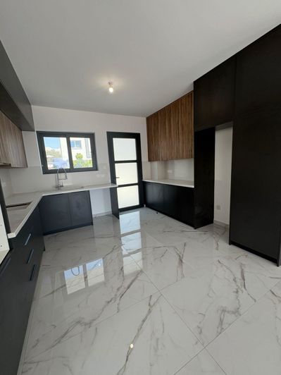 Image No.20-3 Bed Villa for sale