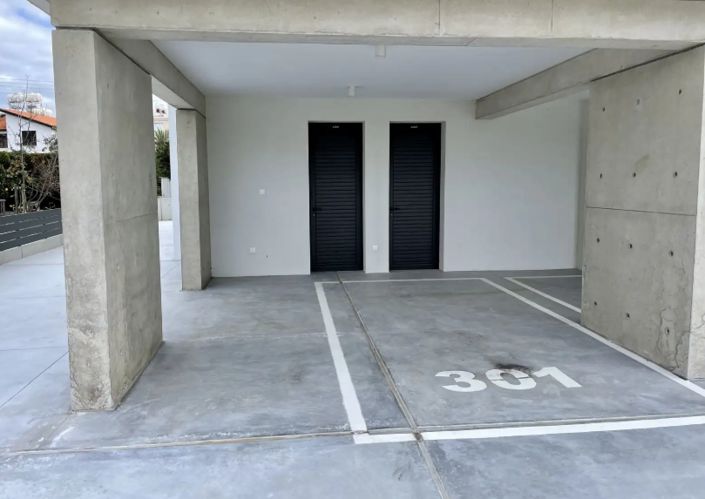 Image No.2-3 Bed Property for sale