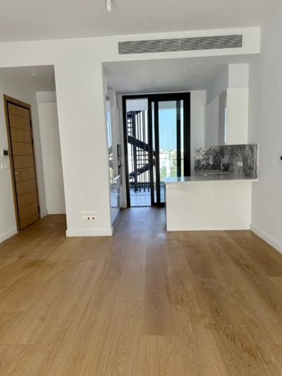 Image No.6-3 Bed Property for sale