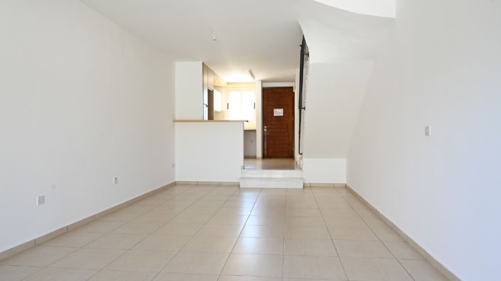 Image No.4-2 Bed Townhouse for sale