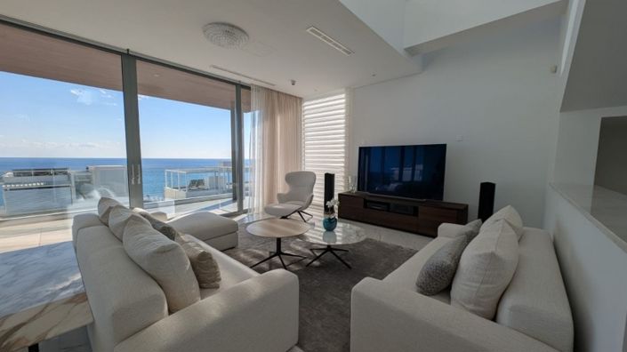 Image No.10-3 Bed Villa for sale