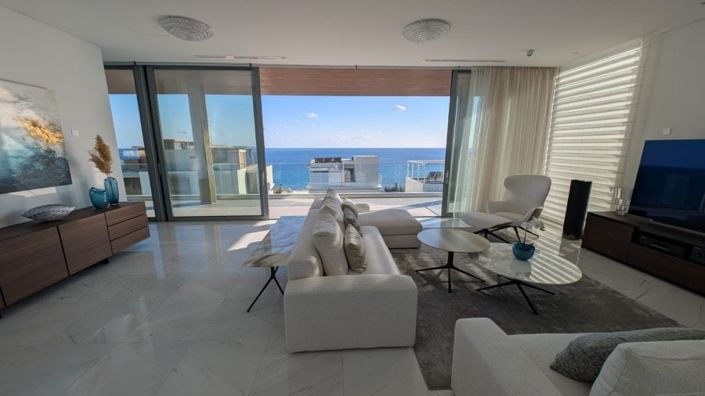 Image No.2-3 Bed Villa for sale