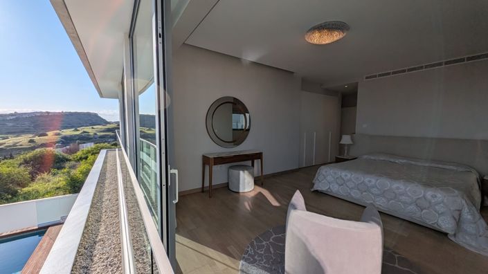 Image No.20-3 Bed Villa for sale