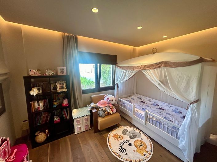 Image No.12-5 Bed Villa for sale