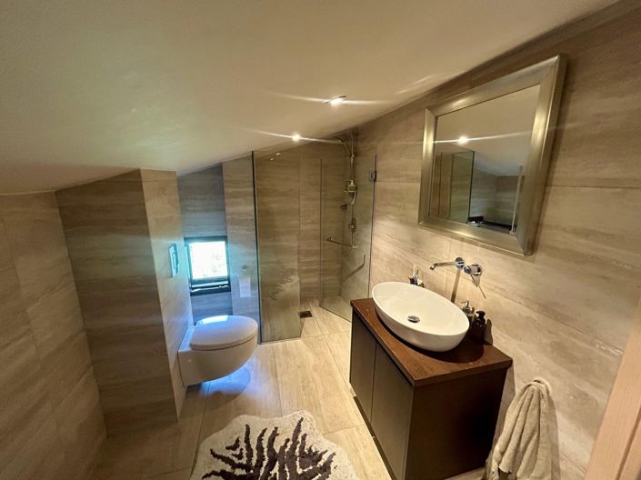 Image No.17-5 Bed Villa for sale