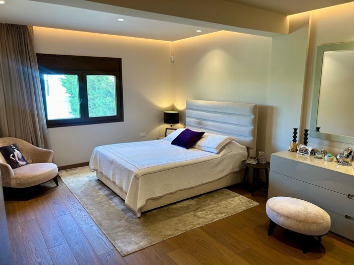 Image No.9-5 Bed Villa for sale