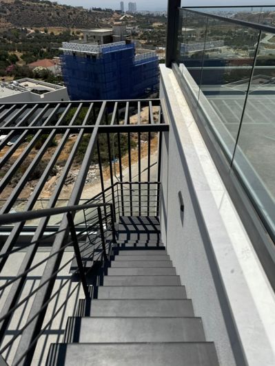 Image No.13-3 Bed Property for sale