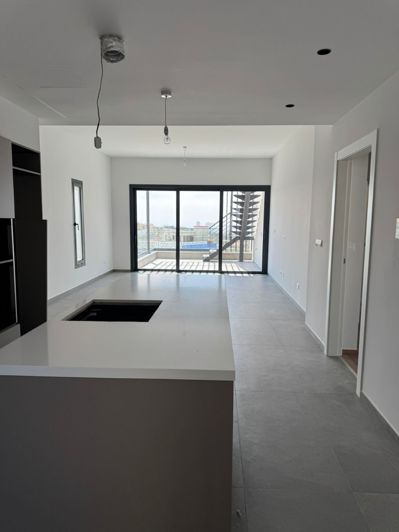 Image No.3-3 Bed Property for sale