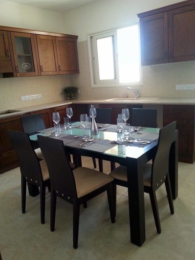 Image No.14-3 Bed Townhouse for sale