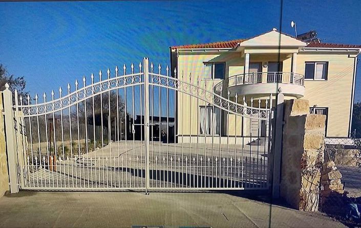 Image No.2-5 Bed Villa for sale