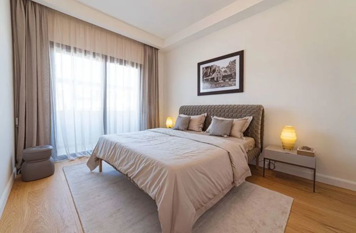 Image No.13-3 Bed Property for sale