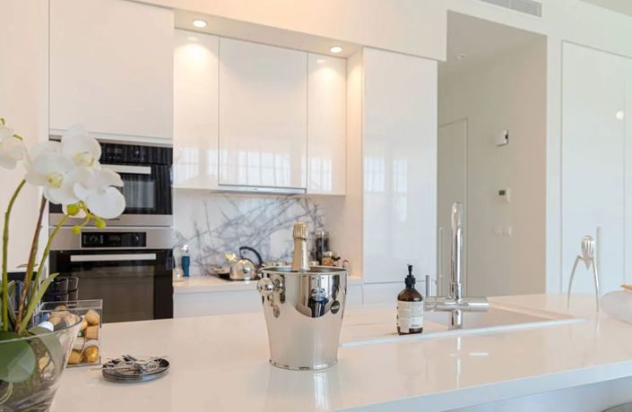 Image No.6-3 Bed Property for sale