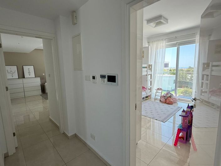 Image No.10-4 Bed Villa for sale