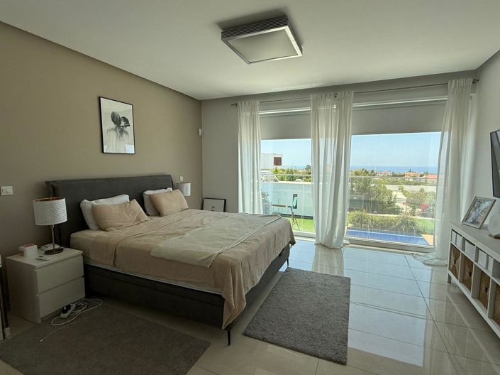 Image No.11-4 Bed Villa for sale