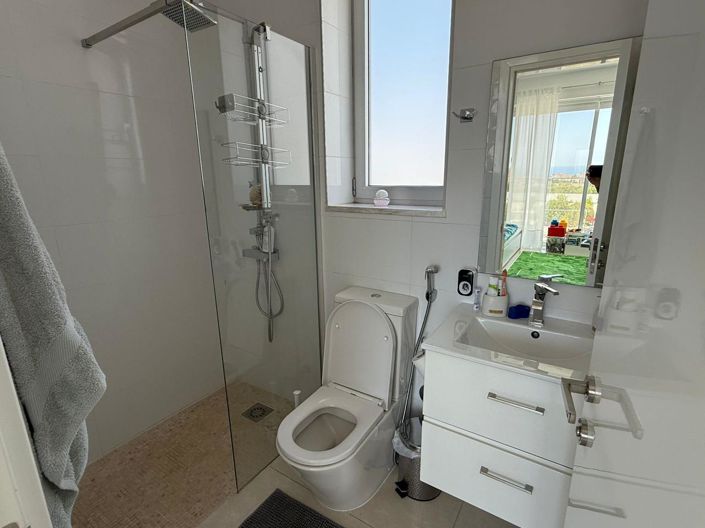 Image No.15-4 Bed Villa for sale