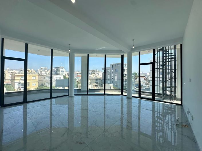 Image No.4-3 Bed Property for sale