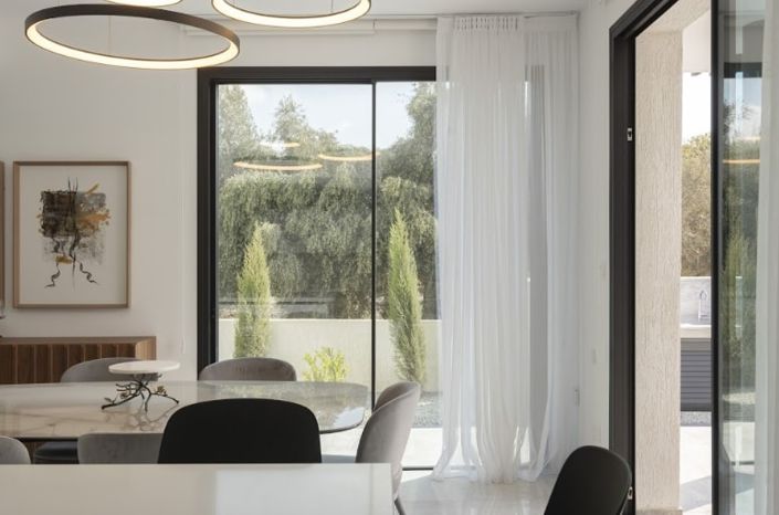 Image No.10-4 Bed Villa for sale