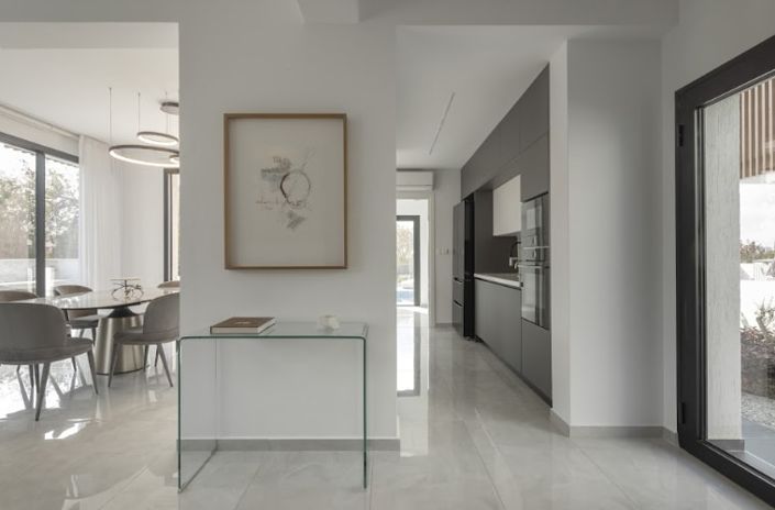 Image No.8-4 Bed Villa for sale