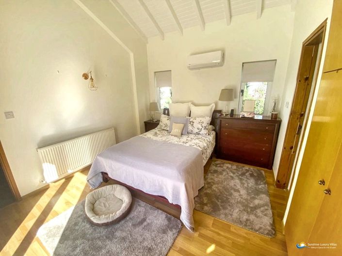 Image No.10-3 Bed Villa for sale