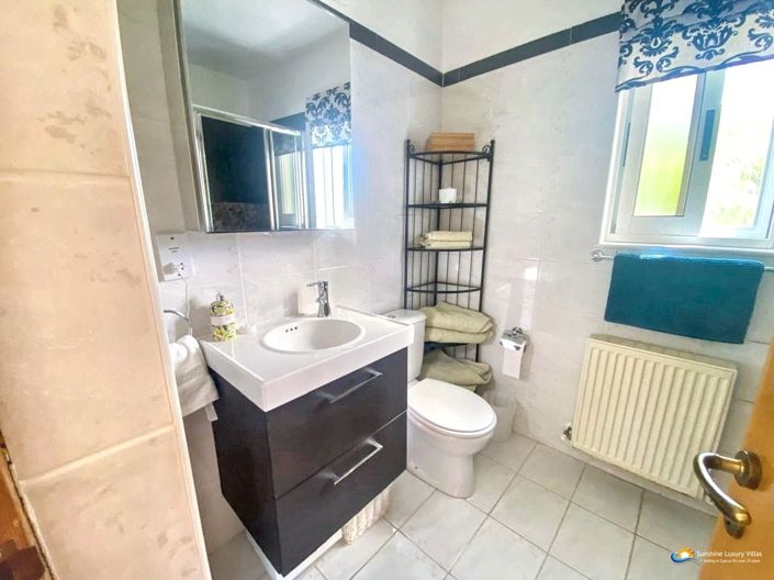 Image No.12-3 Bed Villa for sale