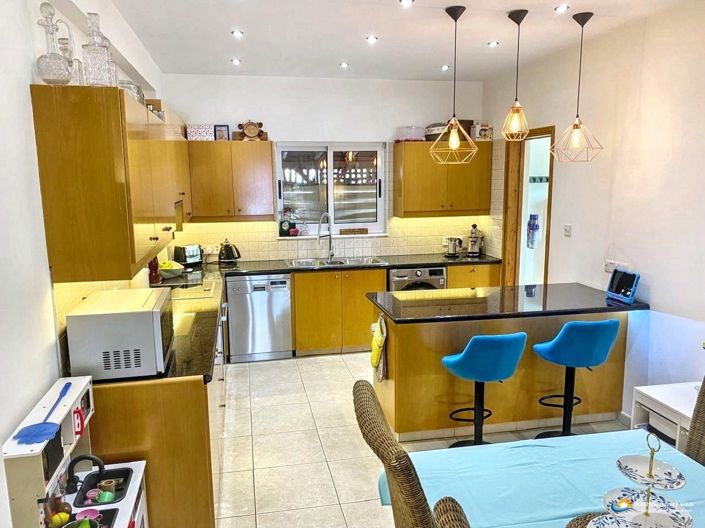 Image No.7-3 Bed Villa for sale