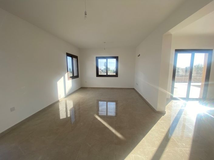 Image No.3-3 Bed Villa for sale