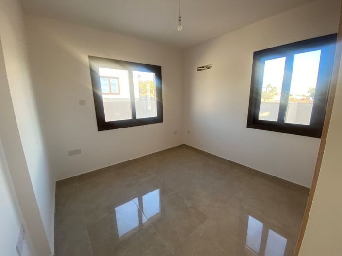 Image No.9-3 Bed Villa for sale