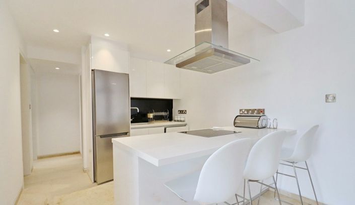 Image No.8-2 Bed Apartment for sale