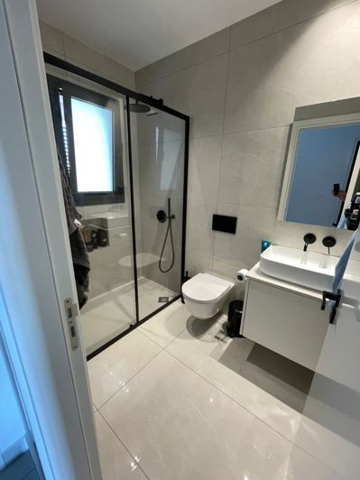 Image No.8-3 Bed Property for sale